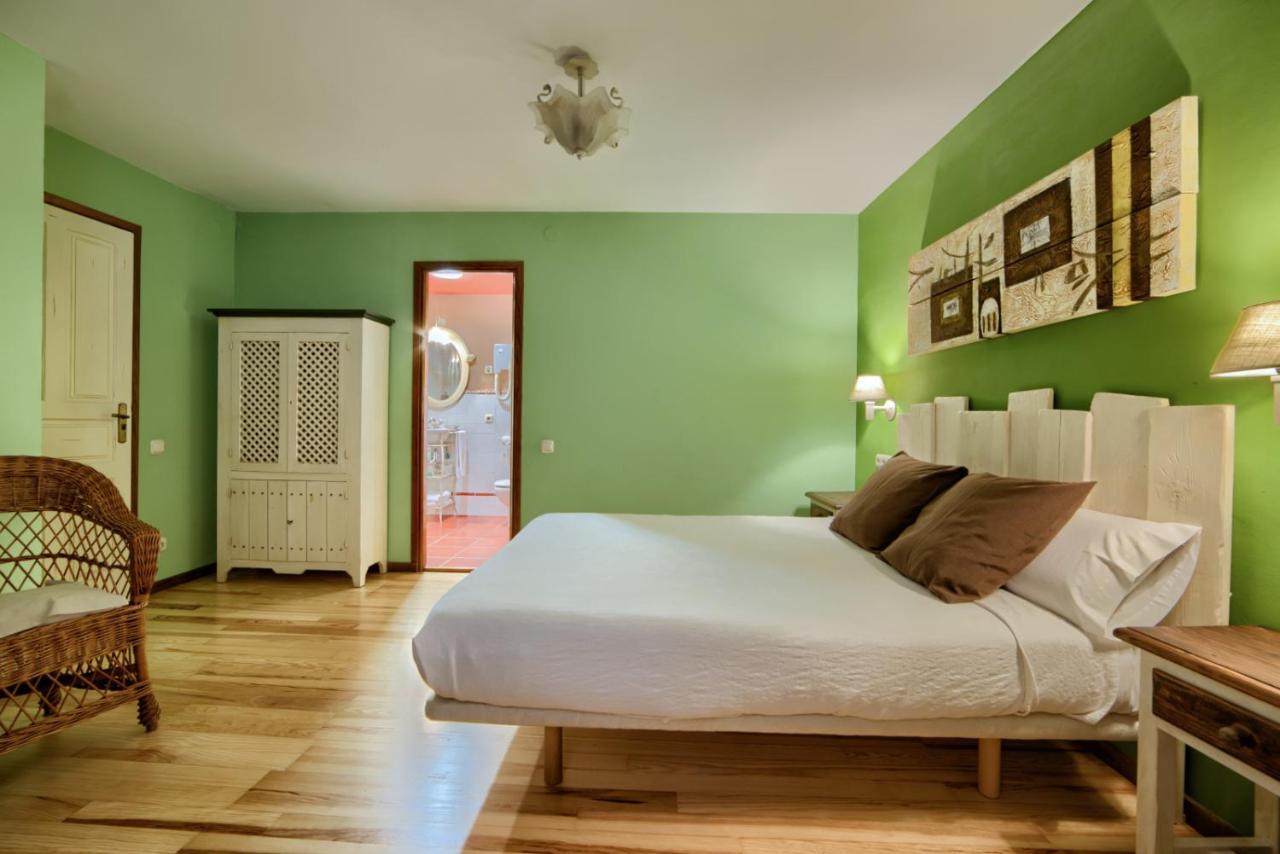 Hotel Rural El Almadiero Burgui Kültér fotó