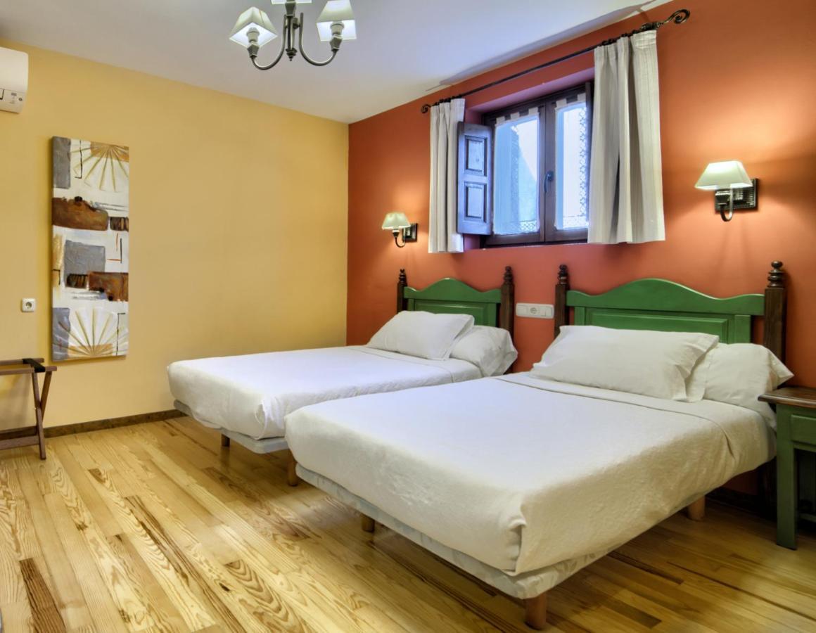 Hotel Rural El Almadiero Burgui Kültér fotó