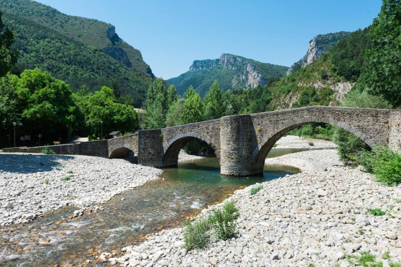 Hotel Rural El Almadiero Burgui Kültér fotó