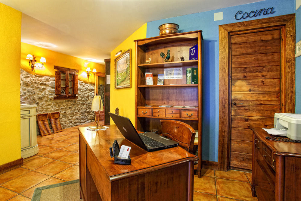 Hotel Rural El Almadiero Burgui Kültér fotó