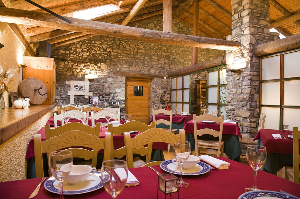 Hotel Rural El Almadiero Burgui Kültér fotó